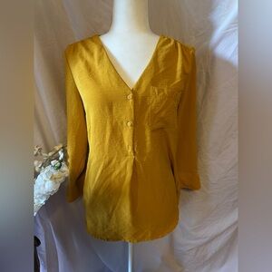 Fred David Yellow Buttoned Notched Collar Blouse